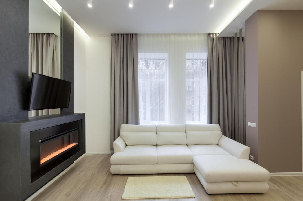 Royal Stylish Apartment In The Old City Lviv Buitenkant foto